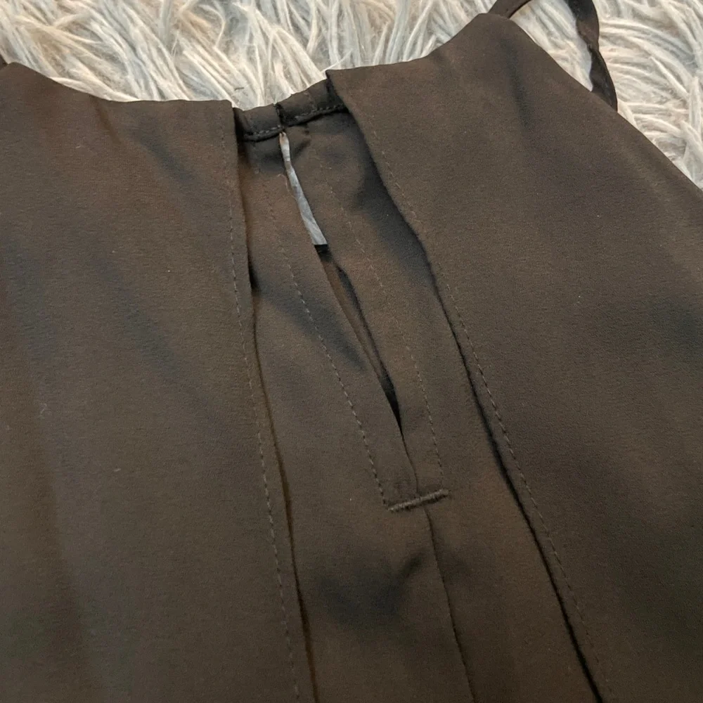 NWT Banana Republic Womens High-Neck Layered Sleeveless Top in black color - Picture 8 of 13